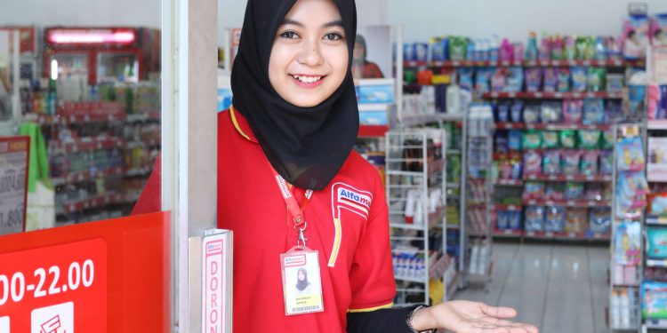 Biaya Franchise Alfamart, Cara Bergabung dan Keuntungannya